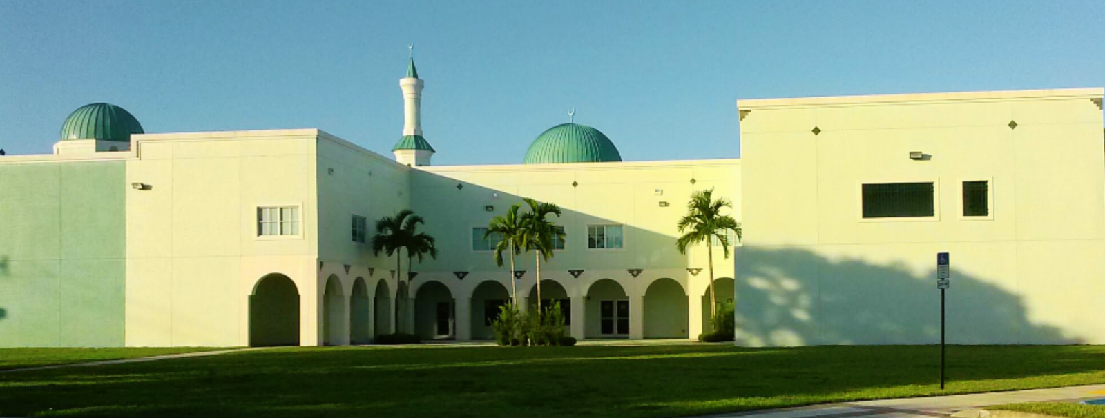 Exterior view of Islamic Center of Boca Raton Boca Raton building
